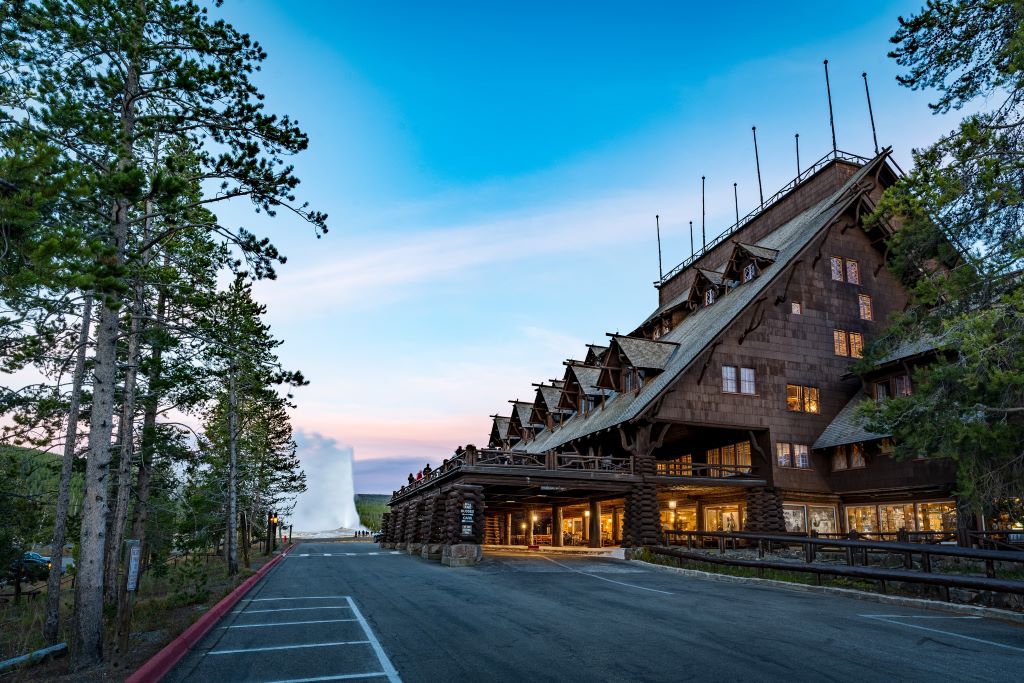 What’s the cheapest place to stay near Yellowstone?