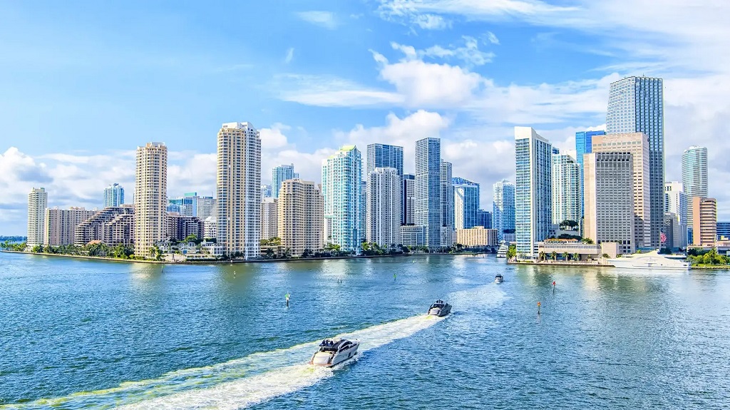 Are there any free attractions in Miami